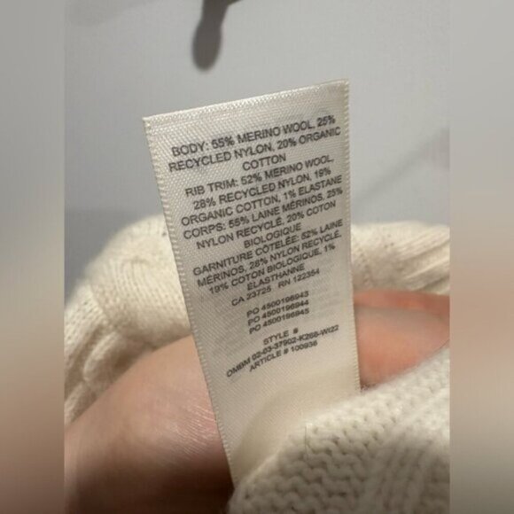 LIKE NEW-Aritzia Sunday Best Moss Sweater- small - Picture 5 of 7